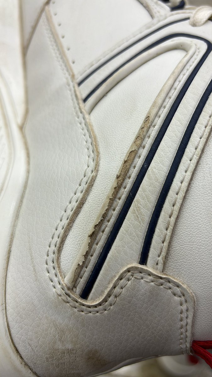 mrbihani's tweet photo. @SkechersIndia @SKECHERSUSA @skechersGO @AJIOLife order fn9652504163. Pls authenticate if it’s original. If yes, why no item check done here? Pls ask for CCTV footage at the time of item check predispatch https://t.co/mcRO8DDuPy