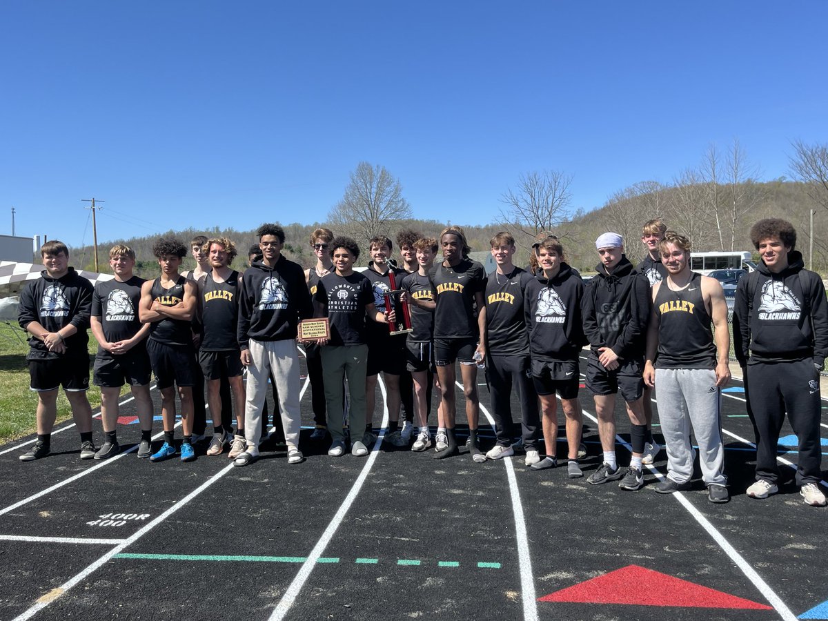 GeltmakerLiz's tweet photo. Sam Sumner Invite Boys Team champs: Springs Valley, Runner-Up: Brownstown, MVP: Springs Valley’s: Hamilton brothers  ⁦@bordenathletics⁩ ⁦@newstribscores⁩ https://t.co/bkPl59jRMQ