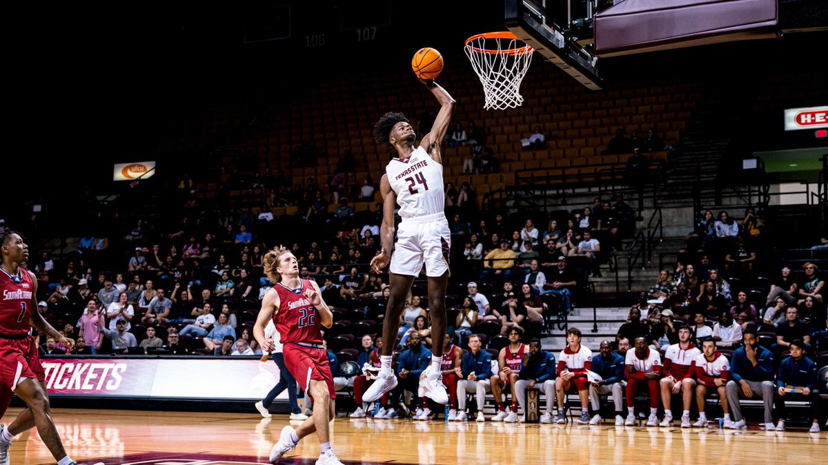 Texas State transfer Brandon Love is visiting Oregon State today! #GoBeavs 

Love averaged 10.4 PTS, 5.4 REB, and 0.8 AST in his 3rd year at Texas State!