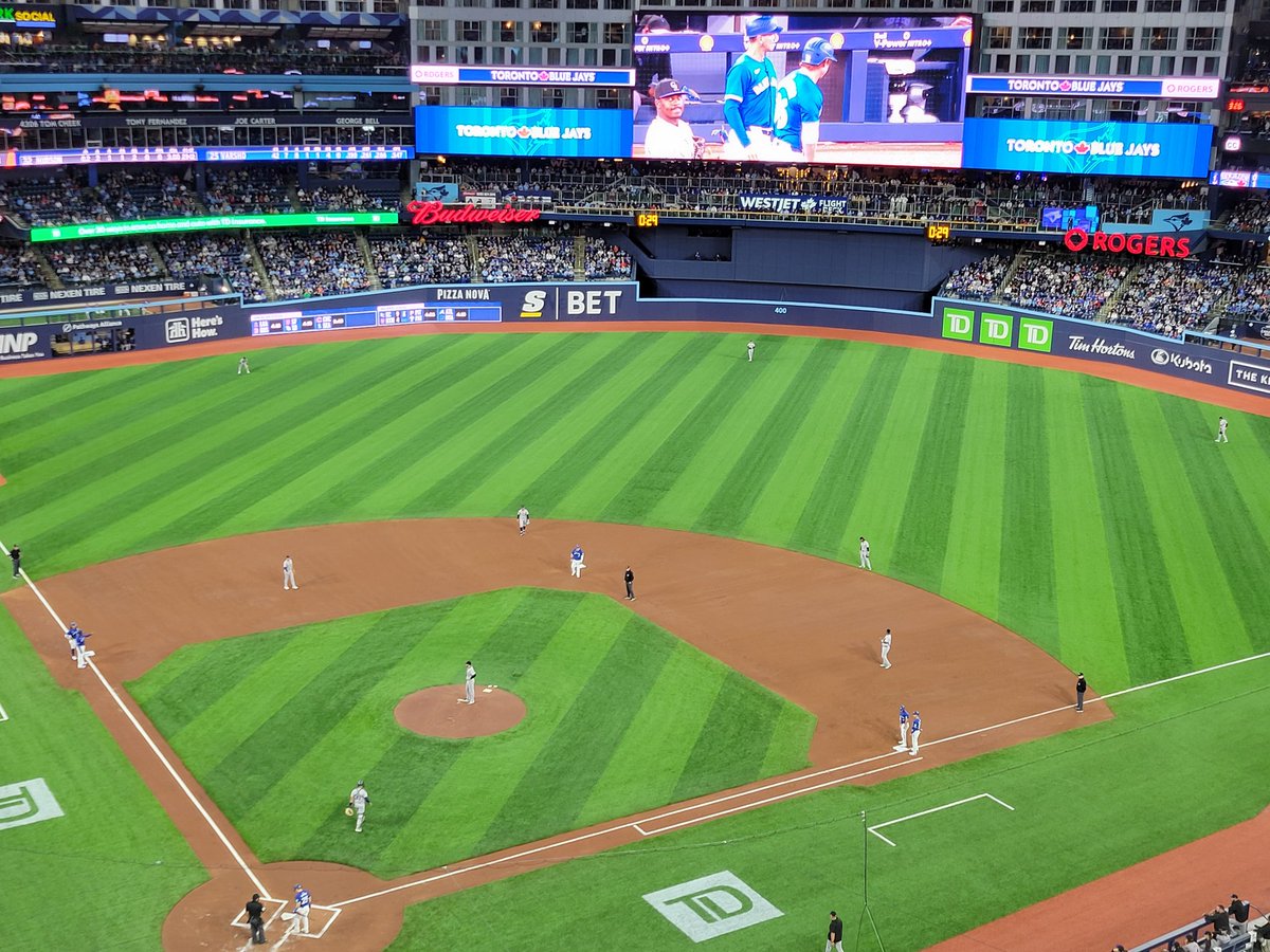 rcroth12 tweet media