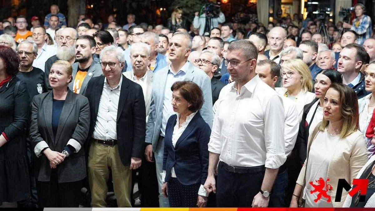 Ова се избори за горда Македонија, достојна Македонија, за Македонија во која Гордана ќе биде претседател, за Македонија која коалицијата „Твоја Македонија“ и ВМРО-ДПМНЕ ќе ја водат владата, Македонија на реформи, трансформација, економски просперитет.