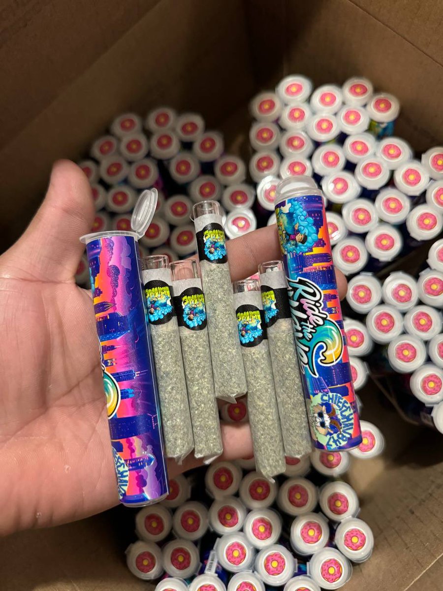 Da_niel847's tweet photo. BIG 847

@new_wave559 x Chiefchav847
1.5g flower 0.5g rosin hash holes

Appreciate my bro executing this collab perfectly🎯 https://t.co/S2QSgxfBQM