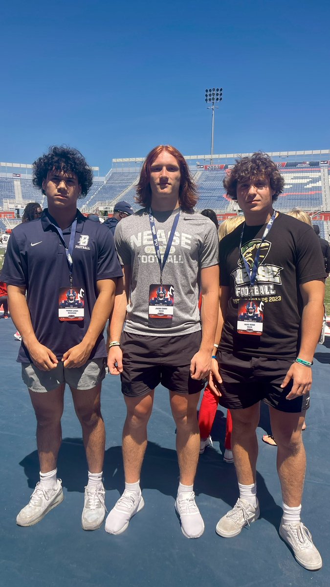Thank you, @CoachTanza had a great time at the FAU Spring game. @FAUFootball @coachparker85 @CoachRGarth @Noah_hodge22 @JacobC2026 @CoachMasonTSD