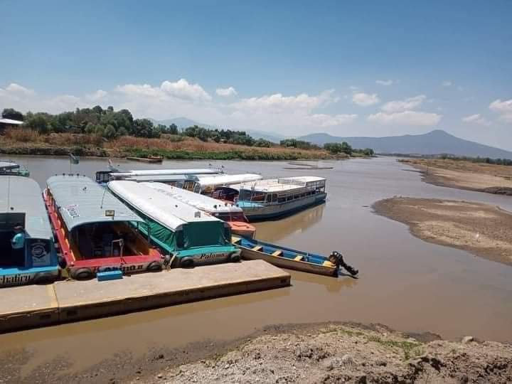 Cuando ves las impactantes imágenes de la sequía en el lago de Pátzcuaro, te das cuenta del daño ocasionado por la actual política energética, en donde se ha privilegiado el combustóleo por encima de las energías renovables que combaten el cambio climático. La 4t no tiene