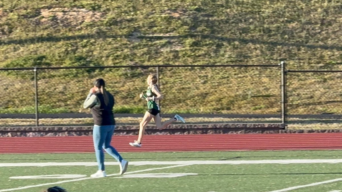 De Soto Girls Track and Field tweet media