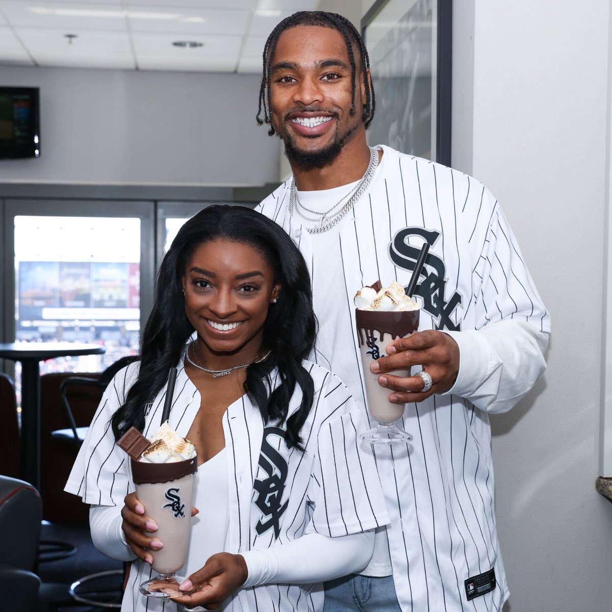 Simone Biles and her husband Jonathan Owens are at the White Sox game today and they tried the 16-ounce Campfire Milkshake 😂 (via @WhiteSox)