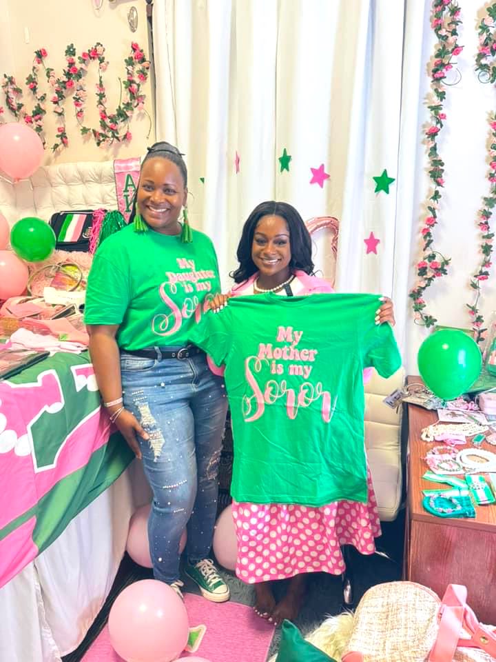 issaColeWorld3's tweet image. My sweet Ferrin. 

You always be a QUEEN  in the eyes of many. You are so loved! Congratulations again on all your accomplishments! 

Family 4L!! #SWARMAS1 #BAMASTATE #BetaPi