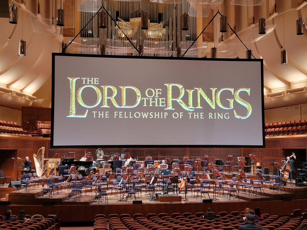 Time for Lord of the Rings with live music by @SFSymphony