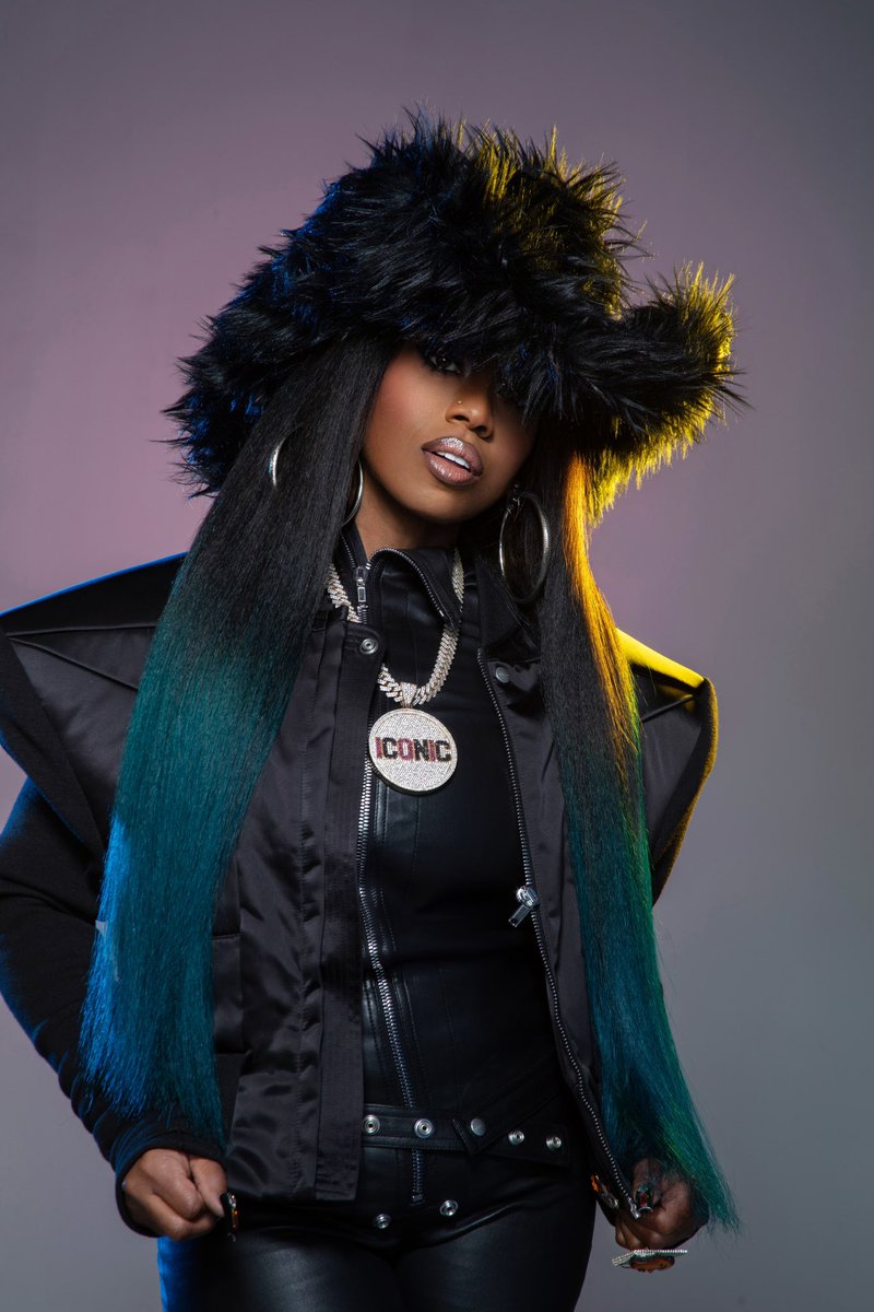 MissyElliott's tweet photo. Location👀
#OUTOFTHISWORLD 🚀👽🛸🔥 https://t.co/88OCD0wsOU
