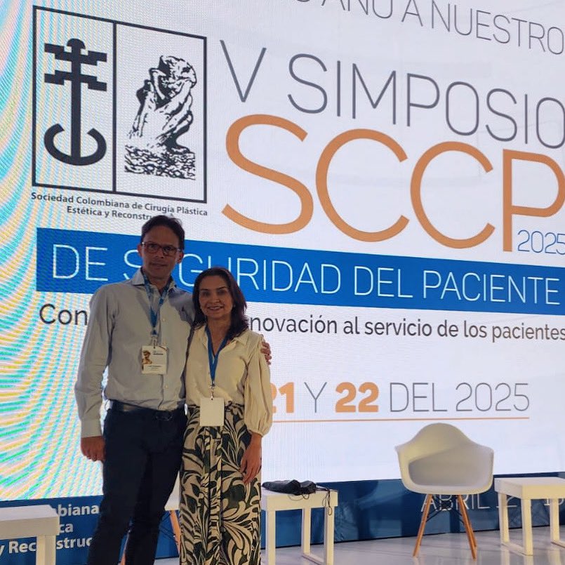 SociedadSCCP's tweet photo. En el IV Simposio SCCP de Seguridad del Paciente nos unimos @sociedadcirugiaplastica y @scarecolombia 🤝🏻. 
Desde nuestras especialidades buscamos siempre brindar lo mejor a nuestros pacientes y el trabajo articulado es clave para ello. https://t.co/u3196jkp9V