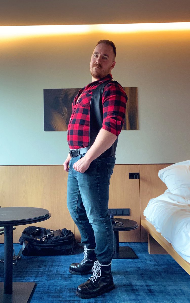 BeefyMancCub's tweet photo. Quite liked this look from my time in Berlin https://t.co/f3BLPWAFdU