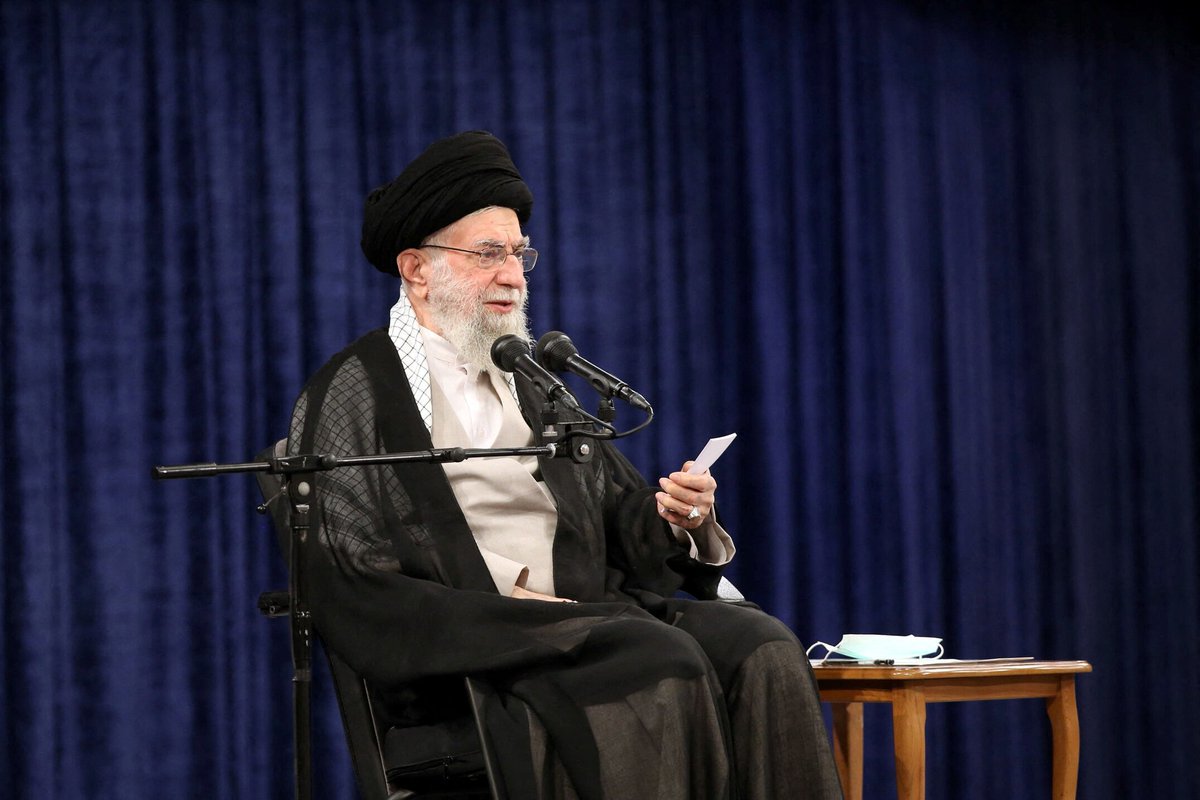 IranObserver0's tweet photo. ⚡️BREAKING 

Iran's MOD confirms that Supreme Leader Ayatollah Khamenei has given the retaliation orders! https://t.co/SQddHfFWar