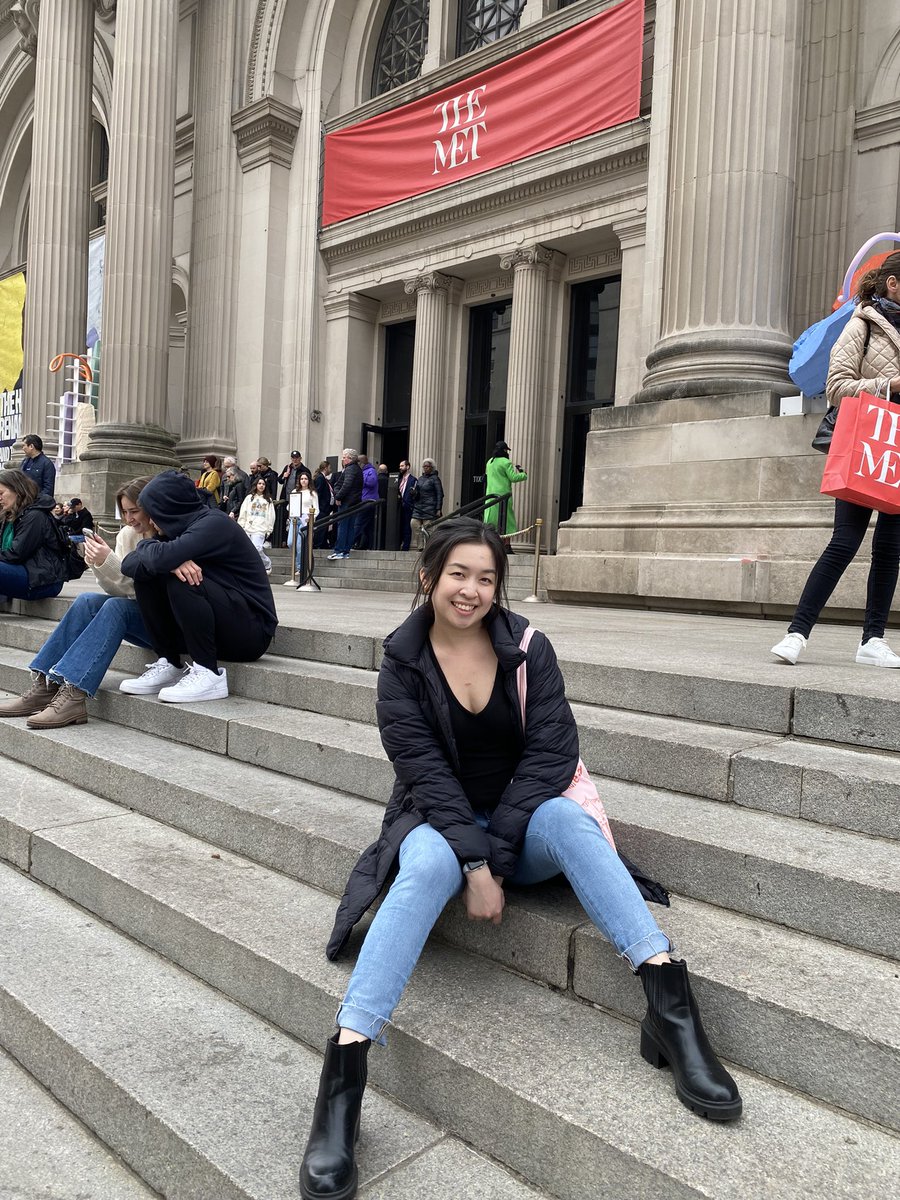 litwithlauren's tweet photo. On March 15th, I completed my graduate program and received my Masters in Teaching! I’m looking forward to rediscovering my love for reading and sharing books with future students 🍎 https://t.co/1XZ9GDnJAR