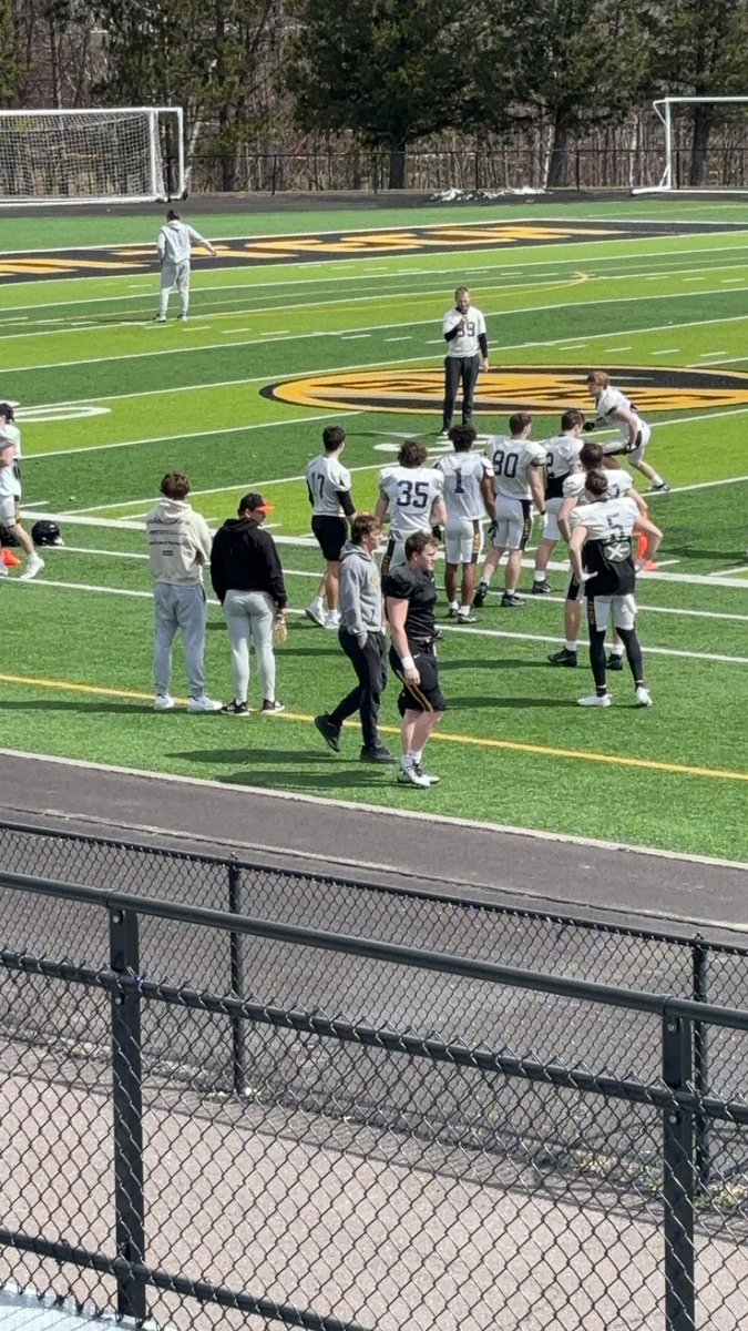 Andy Zeeman tweet media