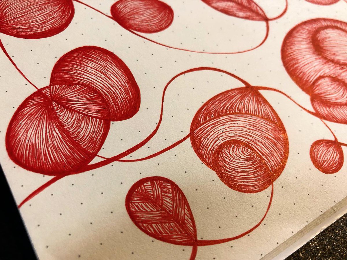 liacaldas's tweet photo. Nests / Casulos. I'm definitely a doodle lover β€οΈβπ» #sketchbook #sketching #doodle #doodleart #mujipenart #drawing #gelpendrawing #abstractart #lineart #dailysketch #art #illustrationartists #doodlelovers #mujipen #mujipenart #gelpen #abstractart #sketchbook https://t.co/rTw3VgFcwX