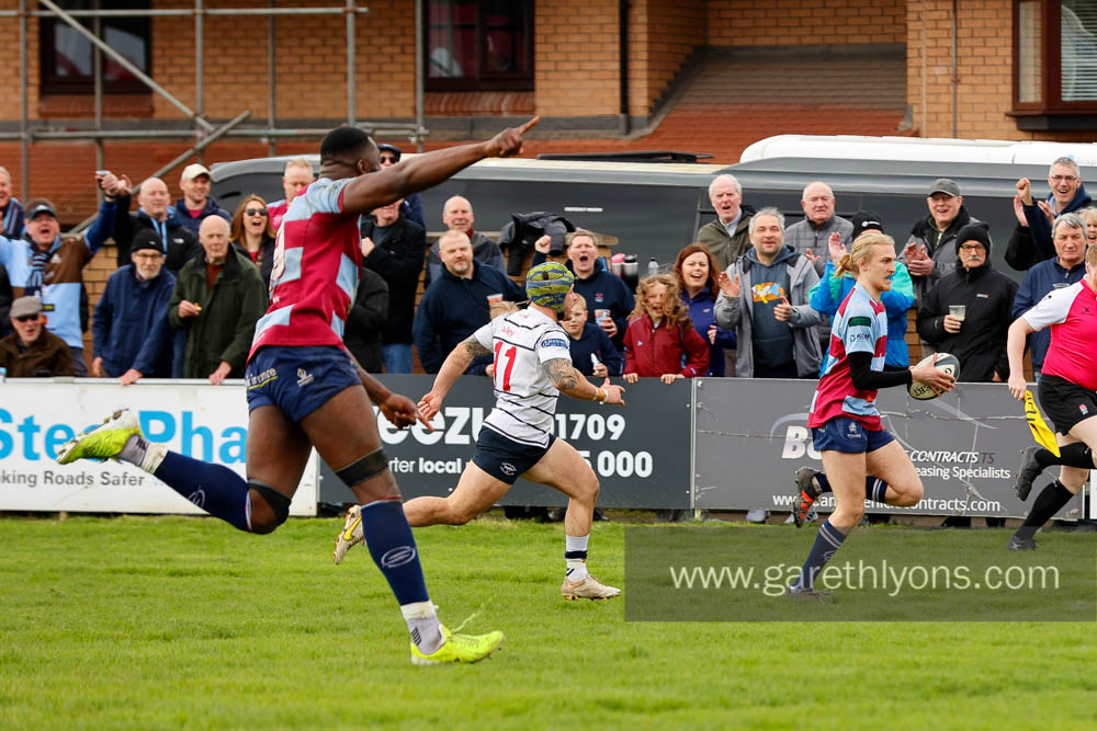 Some match images available at (garethlyons.com/Rugby-Union/20…) from @RotherhamRugby demolition of @rugbyhoppers by 67 points to 20 in @Natleague_rugby #Nat2 #rugby #rugbyunion