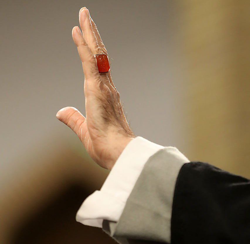 باب خيبر سيُقلع مرةً أخرى على يد "علي"..
#الكيان_يحتضر