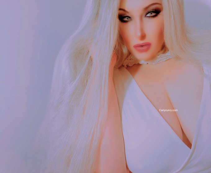 Hey there! 😘 New content will be out soon. If you are interested in seeing my new videos/pictures everyday