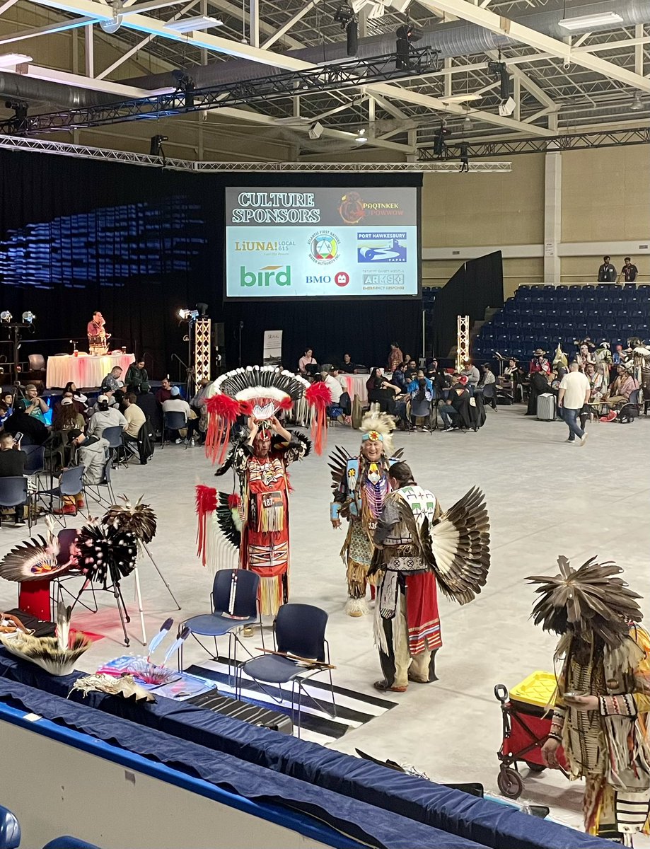 GeoffMClarke's tweet photo. Was great to be able to attend the #paqtnkekpowwow again this year. Amazing regalia, drumming, and dancing! Port Hawkesbury Paper was delighted to be a Cultural Sponsor for this years event. https://t.co/jB0Ro9A1gh