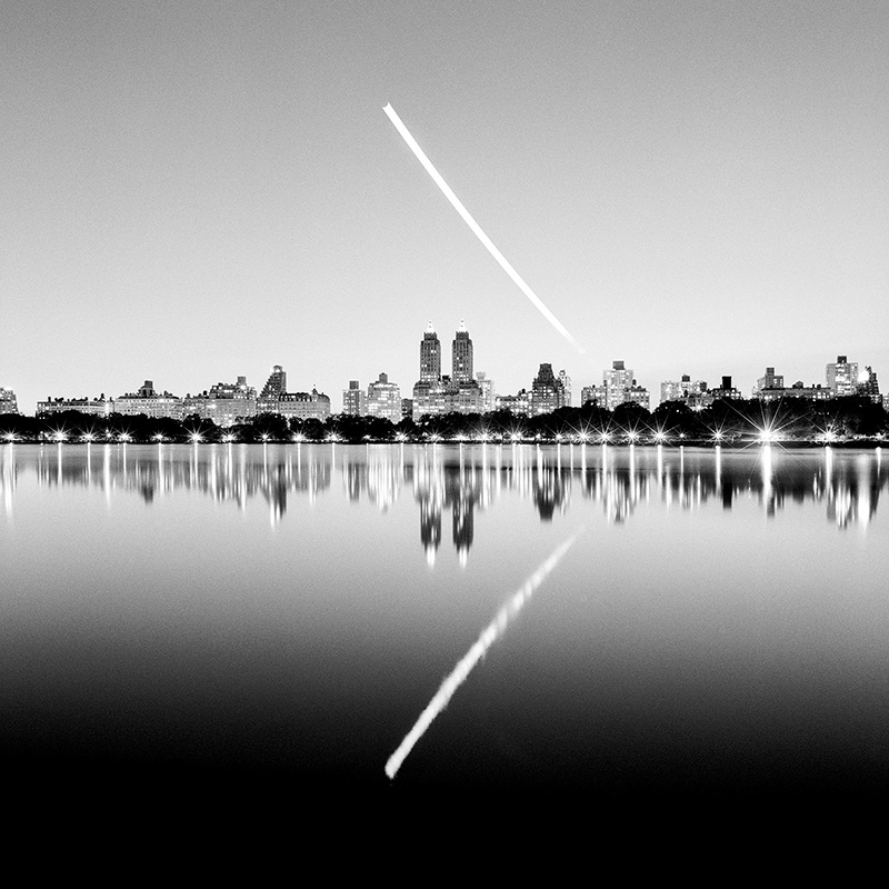 moonset over central park reservoir 01:::
medium format film photo
1212.nyc/photos
#longexposure #photography