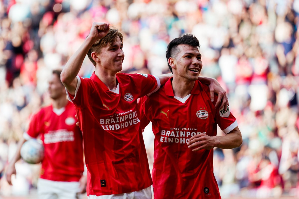 G_Aztecas's tweet photo. [PAÍSES BAJOS🇳🇱] Eredivisie: Hirving Lozano ingresó de cambio al minuto 62' y anotó el último gol en la goleada de PSV Eindhoven sobre Vitesse (6-0). https://t.co/vbzi9Jbb20