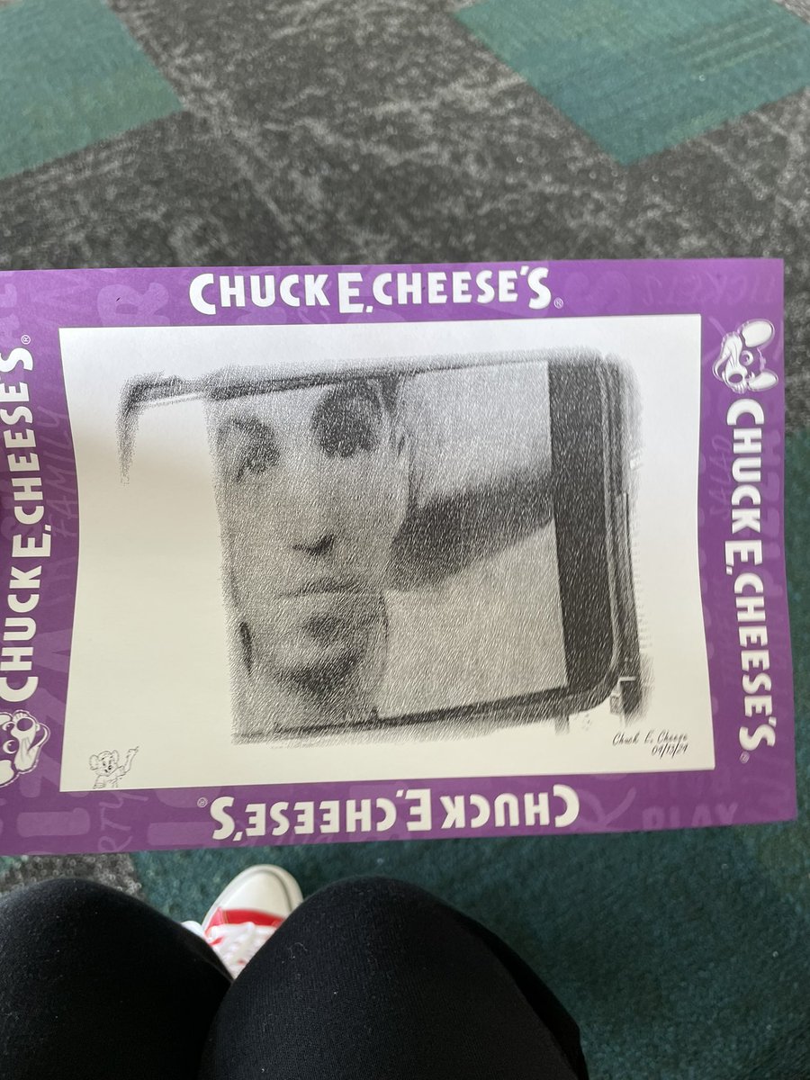 So I was at Chuck E. Cheese’s for my little cousin’s birthday and…

#TheStanleyParable #tsp #TSPUD