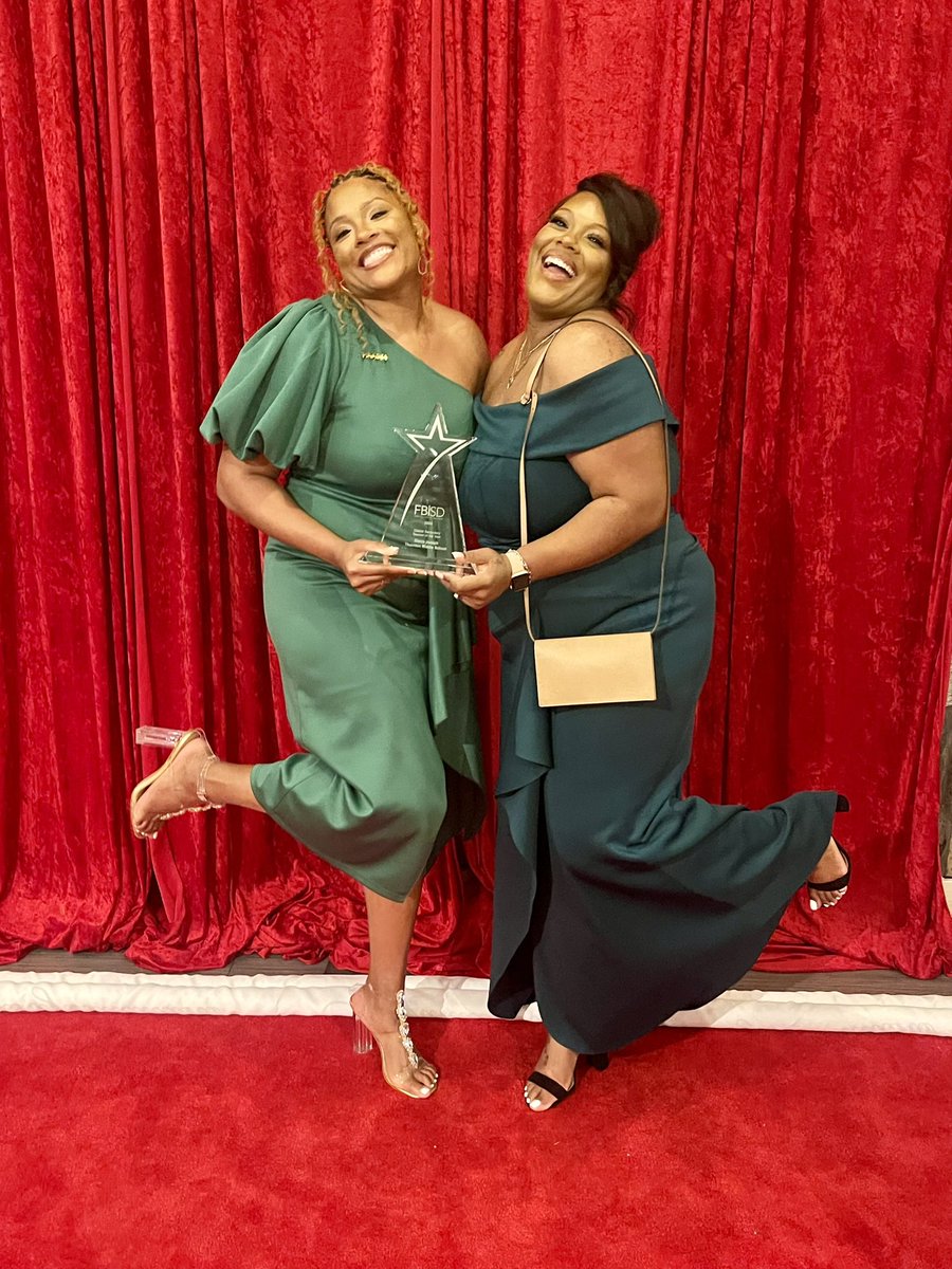 SierraJoseph15's tweet photo. Forever grateful for my twin sister, my partner-in-crime and my constant +1 in life. Thanks for always being there as my best friend, cheerleader, and biggest fan! 💖 #Twins #Wombmate #Sisters #Family #TwinLife #FortBendISD #DistrictSecondaryTeacheroftheYear https://t.co/4eMhvKUuZg