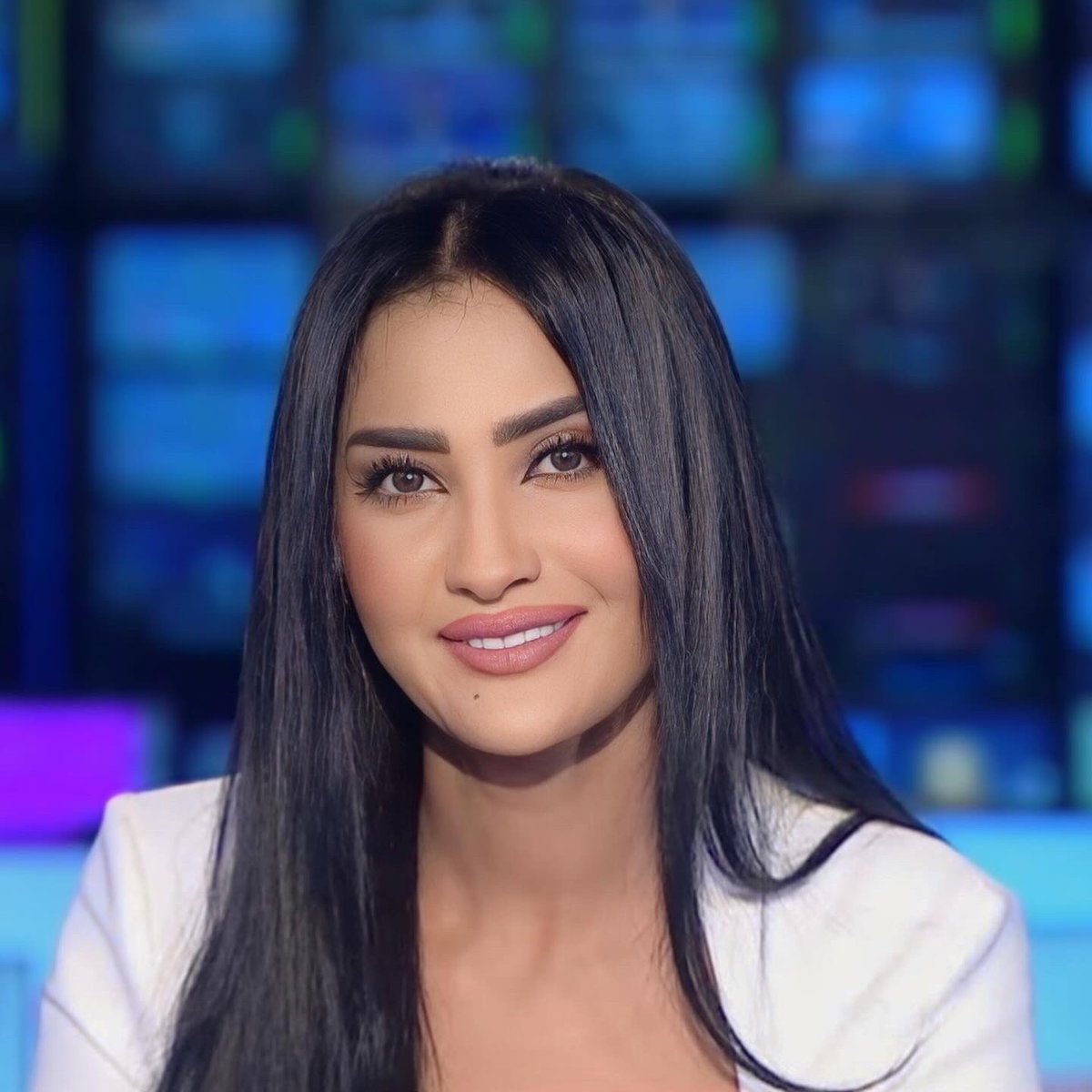 Carolin_muhamad's tweet photo. #تسابيح_مبارك 
#سكاي_نيوز_عربية
#نشرات_الأخبار
 #skynewarabia 
@TsabihAli 
🤍🤍 https://t.co/P9YanGsAPh