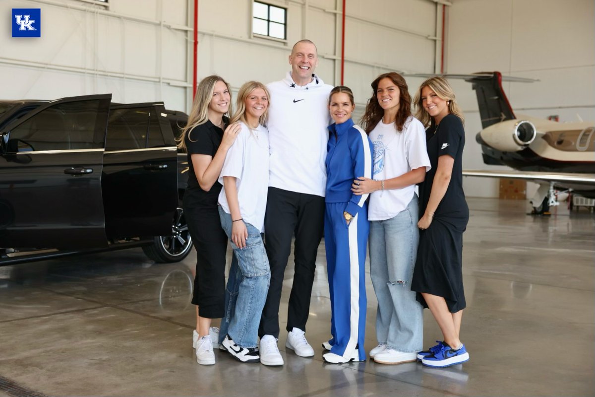 Welcome home, <a href="/CoachMarkPope/">Mark Pope</a>!