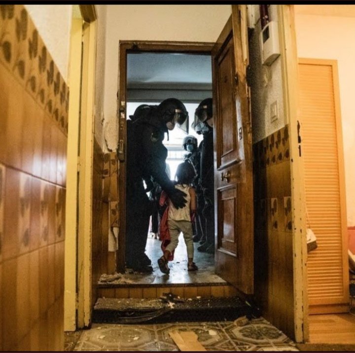 .<a href="/JMilei/">Javier Milei</a>  BASTA DE UVA COSTO AL ESTADO $0 SOMOS FLIAS SOBRE ENDEUDAS QUE NO DAMOS MAS !! <a href="/LuisCaputoAR/">totocaputo</a>  <a href="/VickyVillarruel/">Victoria Villarruel</a>  no damos más  <a href="/madorni/">Manuel Adorni</a> cuando el Bco viene por todo  <a href="/fantinofantino/">Alejandro Fantino</a> 🙏👇