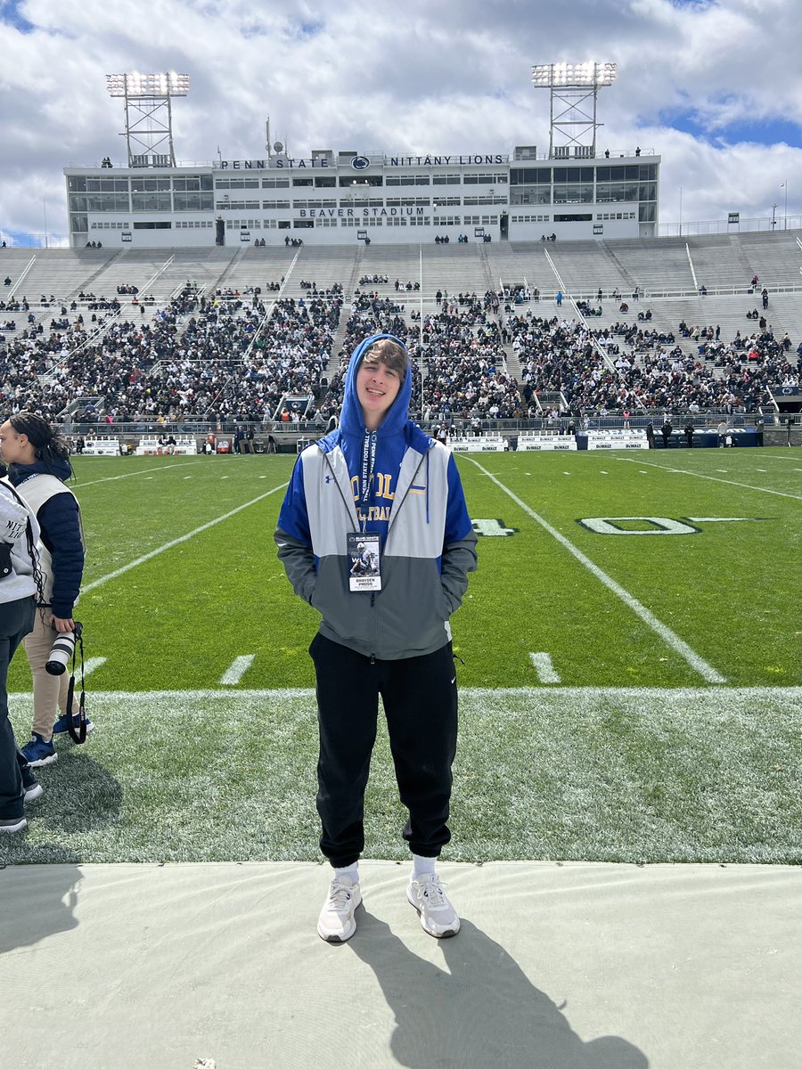 Had a great time @PennStateFball White vs Blue Football game Thanks for the invite!! @calebtyler_psu @AnthonyZehyoue @TouchdownDons