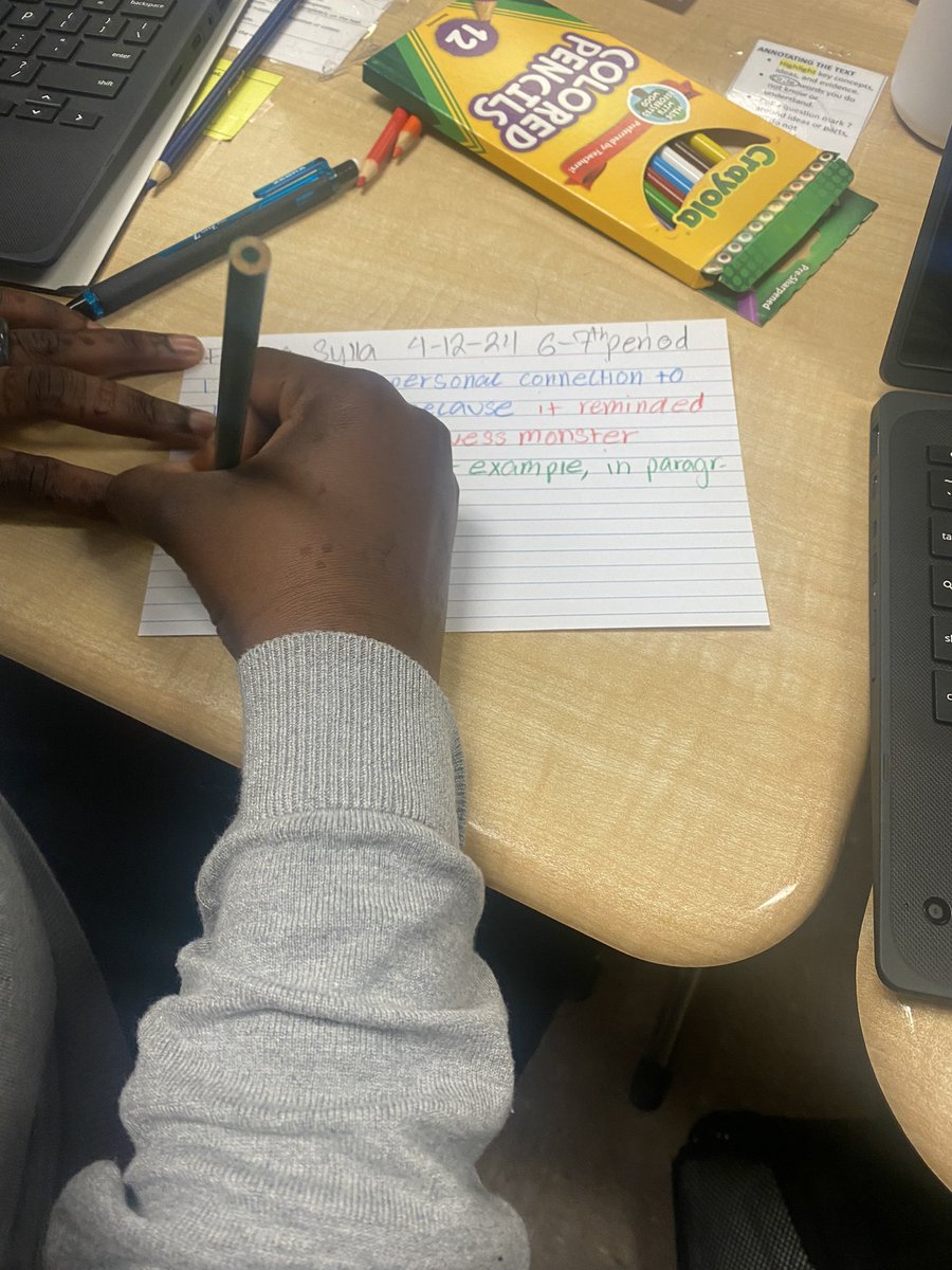 innov8educator's tweet image. Scholars using the RACE strategy while constructing their responses! @HoustonISD @RevereMS_HISD #readinglanguagearts #6thgradeELA
