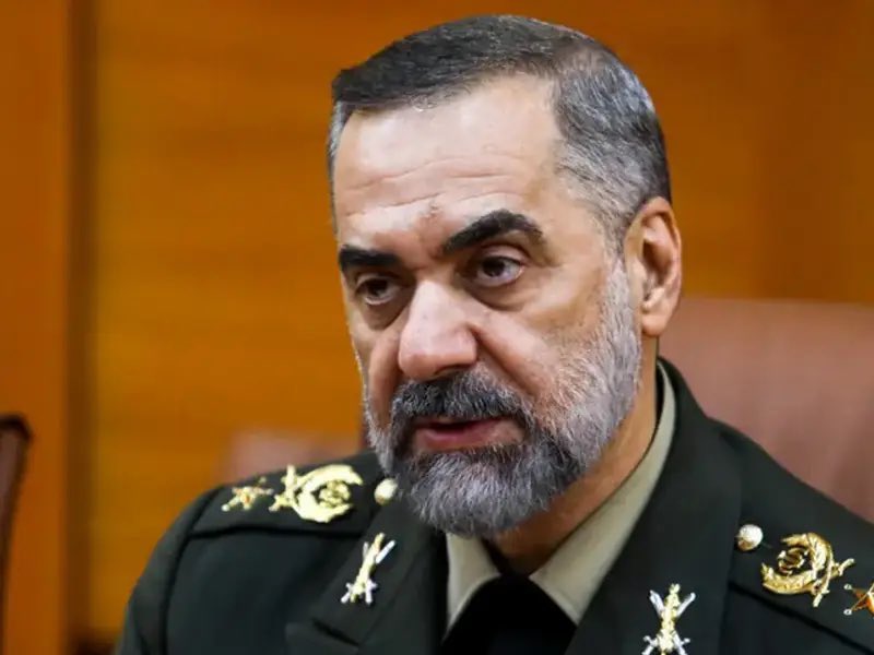 وزير الدفاع الإيراني: أي دولة تفتح مجالها الجوي أو أراضيها أمام إسرائيل لمهاجمة إيران ستلقى ردنا الحاسم.