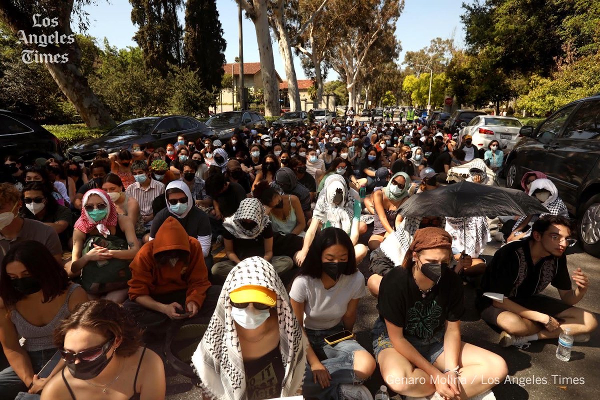 Hundreds of pro-Palestinian students from Pomona College and students from the other Claremont Colleges, shut down a section of College Avenue to stage a sit-in in front of Alexander Hall to protest Pomona College to divest from Israel and over the recent arrest of 19 students.