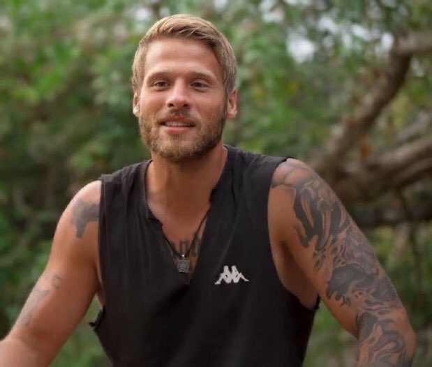 llorellie's tweet photo. kaleynayla birlikte iyi prim kastırıyolar,
acuna saldırana kadar diskalifiye olmasını beklemiyorum zaten 
#Survivor2024AllStar #SurvivorAllStar2024 https://t.co/NI6ZCzBuLK