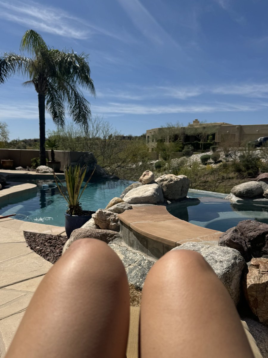 #summertime: I’m ready for you. #VitaminD so glad it’s not #SweaterWeather
#tucson #SaturdayMood