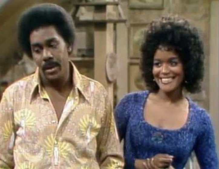 LeslyeJoyAllen's tweet photo. I knew I knew this actress’ face. The face & great performances of #EmilyYancy have been with me my whole life through #SanfordAndSon, #ThatsMyMama, #CottonComesToHarlem and now #AvaDuVernay’s #ORIGIN as #RubyWilkerson. And she’s still beautiful!
#LeslyeJoyAllenHistorian https://t.co/6Y5mTwpoJr