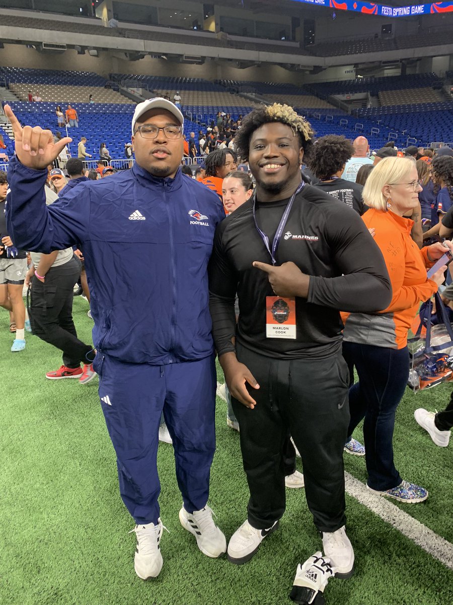 Had a great time watching utsa spring ball game truly a good experience @CoachCG210 @Coach_Hill_SWT @CoachBigBrown #visit #blessed