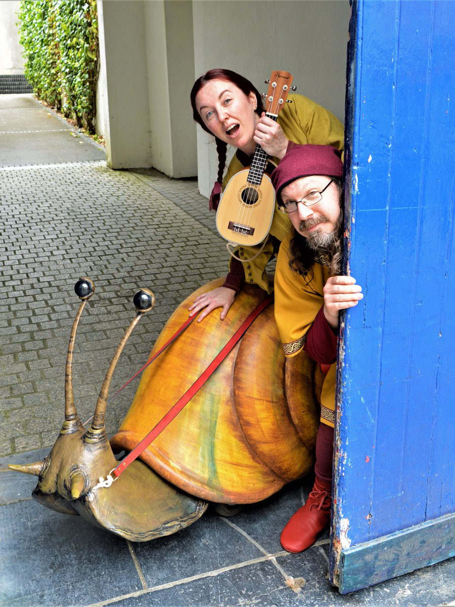 CPDarndale's tweet image. Made in Darndale Festival: 19-20 April. Join us for "A Snail’s Tale" in #Darndale Park on Saturday, April 20th, from 2pm. This street theatre show features Sir Babosa and his unique snail, Mishelle.
creativeplacesdarndale.ie/events/a-snail…