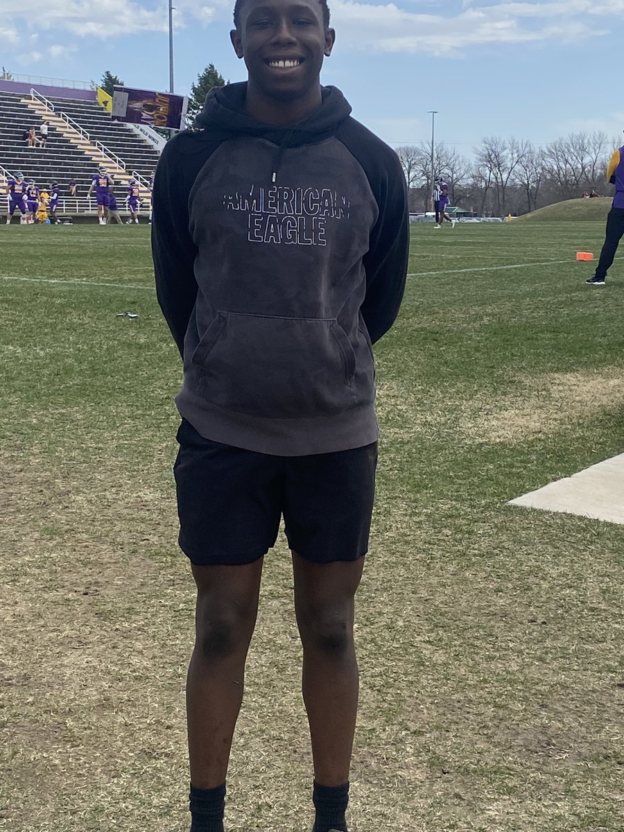 TyPour0's tweet photo. Had a Great Junior Day Today at Minnesota State University Mankato @CoachHevel50 @crpfootball @MinnStFootball https://t.co/U9o0wo3iPE