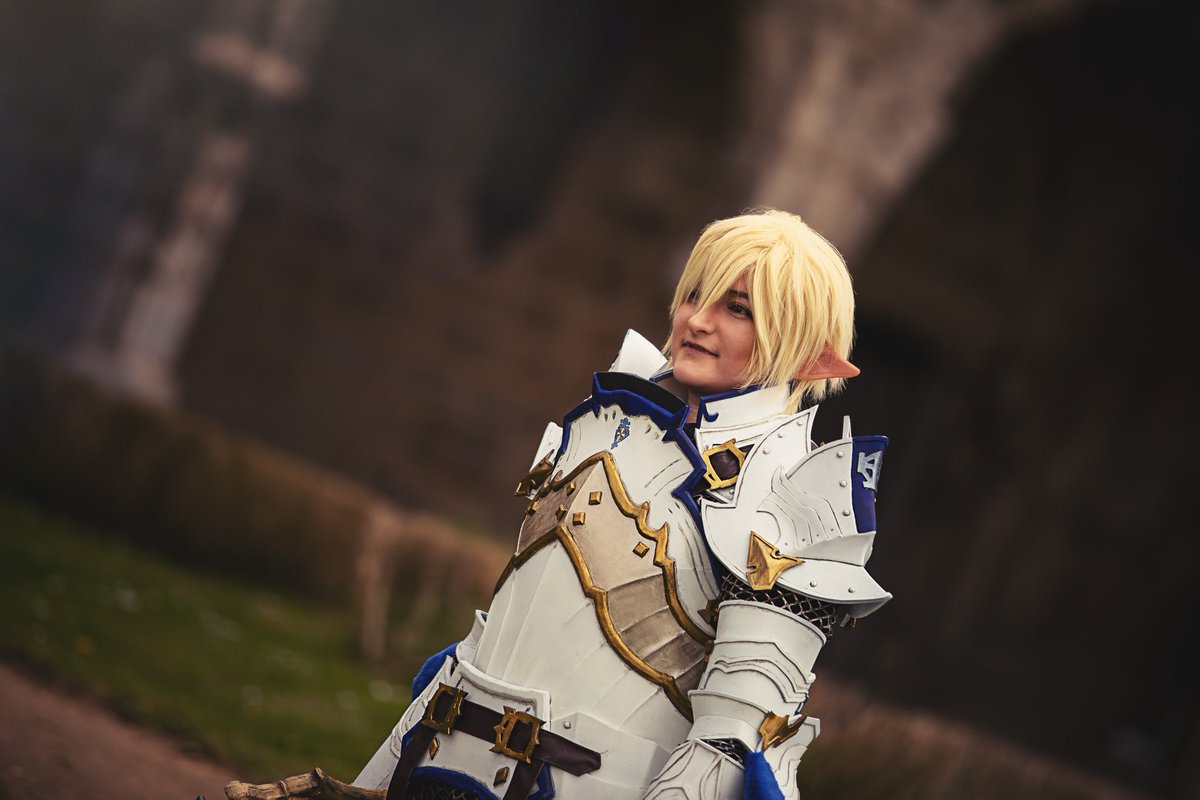ShigureCosplay's tweet photo. I can't believe our 2nd Heavens Ward photoshoot was two weeks ago...Everyone was so cool 🥹
I can't wait to share group picture 😈

Thx again @CosSnips for the organisation and the armor pattern 😌
📷 Pic by @Federstaub

#ffxivcosplay #ff14cosplay #ffxivheavensward #heavensward https://t.co/SAtJiUuZ8l
