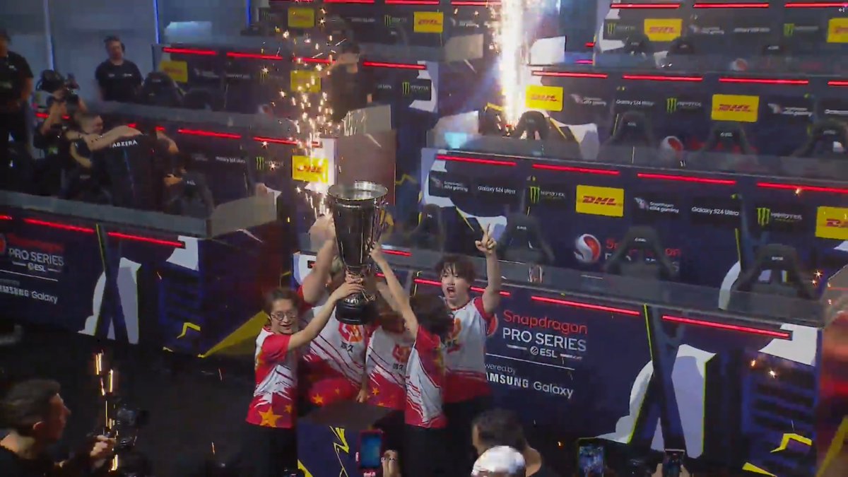 CoDMobileSports's tweet photo. Q9 are your Masters Champions, they 4-0 Galorys https://t.co/HP98dCbPED