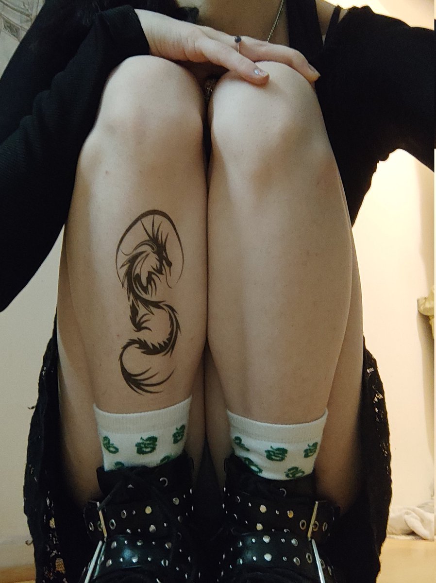 br4ttyb0nes_'s tweet photo. Silly little temporary tattoo 😌 (and a peek under my skirt I guess) https://t.co/9pMfbnSC9A