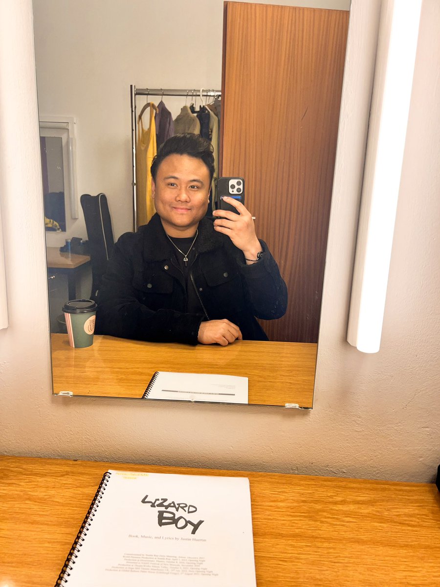 itspetert's tweet photo. Having a great time in rehearsals for the European Premiere of Lizard Boy the musical.  Now fully moved from the rehearsal studio to The English Theatre of Hamburg!! 🦎🦎 #lizardboy #Hamburg #musical #comic #superhero #actormusician #lizard https://t.co/uKmdfVnU2m