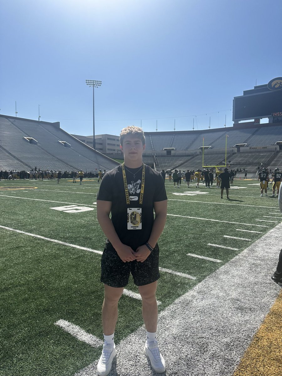 Had a great time in Iowa City today. Thanks for having me! @Coach_Niemann @CoachParkerIowa