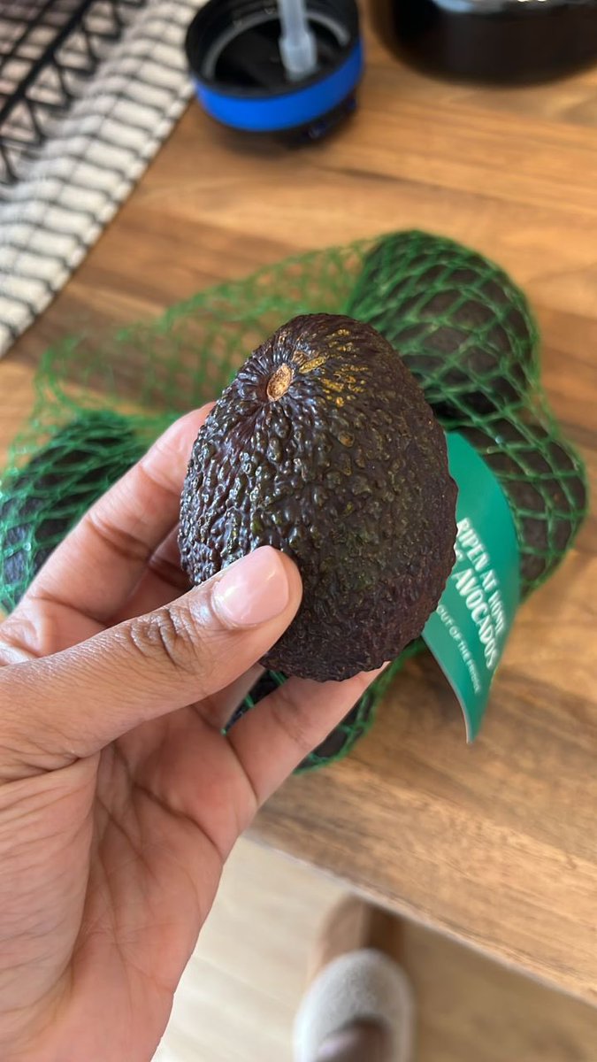 On 13.04.2024, 0.66 kg of ME avocados at M&S, UK, sold for £2.00, that is about TShs 990/- per fruit today. How do prices compare in the EU, Indian, Chinese, and American markets? Have you spotted Tanzanian produce in your local stores? Share your findings here.