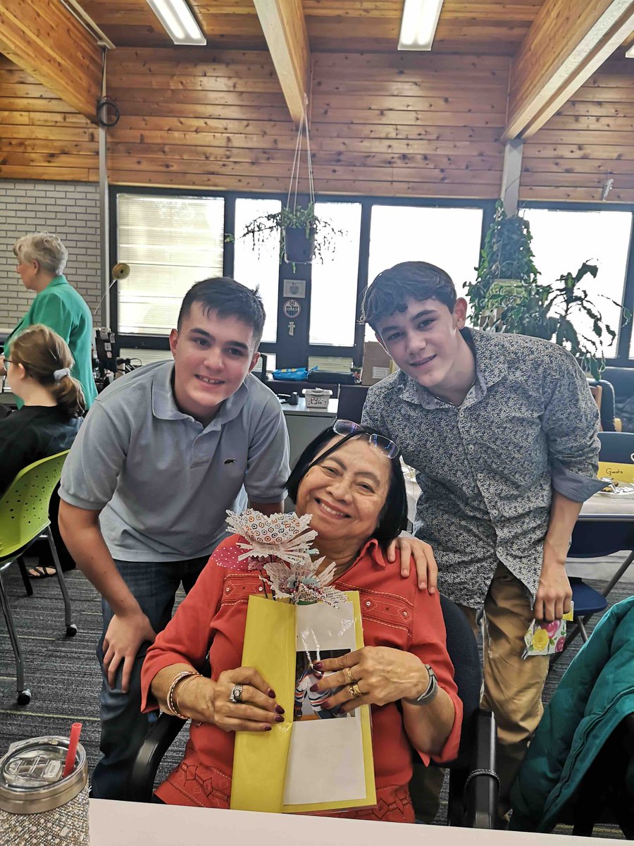 École O.L.P.H. tweet media