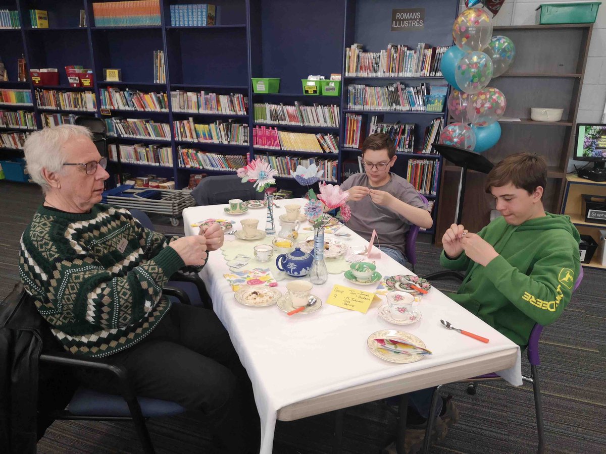 Spring Tea with Cloverbar Lodge and Linking Generations! Students and seniors spent a lively afternoon sipping tea, nibbling dainties, and challenging each other to a rousing game of Jeopardy. What great community connection!@EICSGlow#LinkingGenerations