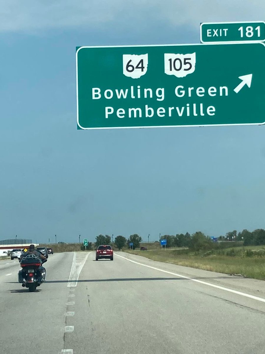 What is the first thing that you think of when you see this sign 🧡 #AyZiggy #BGSU