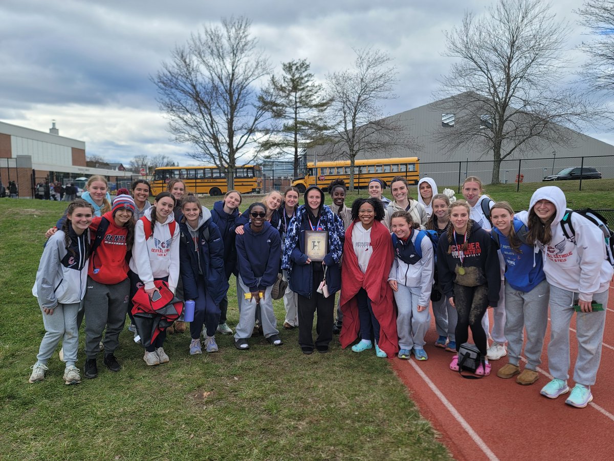 CCRaider_GTandF's tweet photo. Haverhill Invitational Team Champions!!! #Champs #BackToBackSeasons #TeamWin #WeAreCentral @CCRaider_sports @CCRaider_HS @DWillisET @EagleTribSports https://t.co/iiguJ4Qp3P